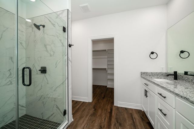 1429 Page Valley Cir, Longview, TX 75601