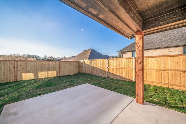 1429 Page Valley Cir, Longview, TX 75601