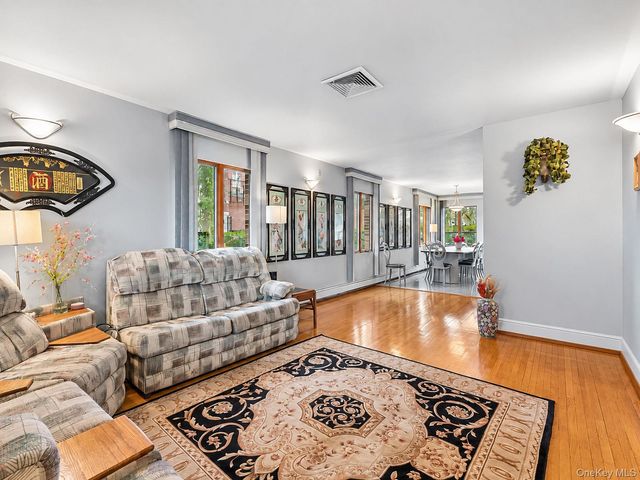172-03 35th Avenue, Flushing, NY 11358