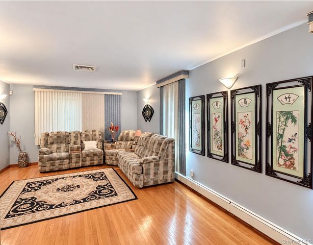 172-03 35th Avenue, Flushing, NY 11358