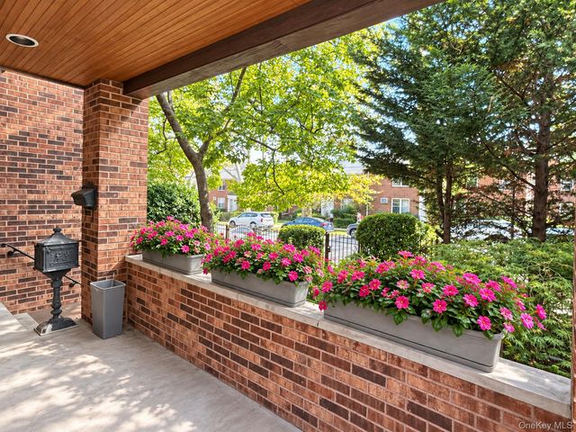 172-03 35th Avenue, Flushing, NY 11358