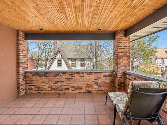 172-03 35th Avenue, Flushing, NY 11358