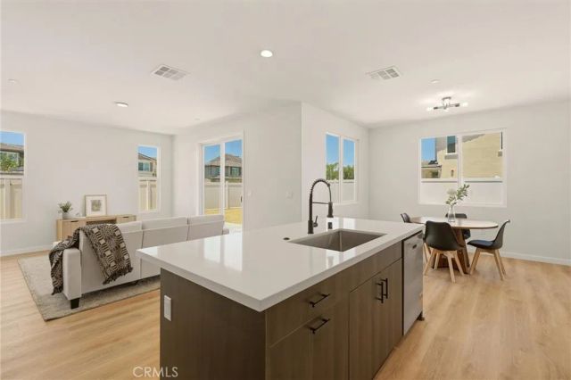 10665 Alborz Ct., Riverside, CA 92505