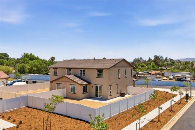 10665 Alborz Ct., Riverside, CA 92505