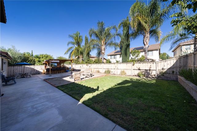 32366 Whispering Willow, Lake Elsinore, CA 92532
