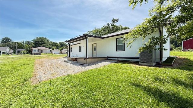 710 Elliott Street, Buckner, MO 64016