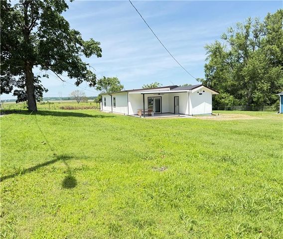 710 Elliott Street, Buckner, MO 64016