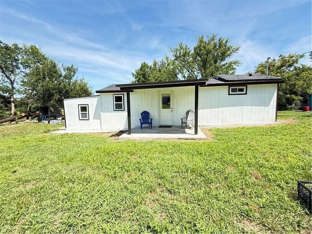 710 Elliott Street, Buckner, MO 64016
