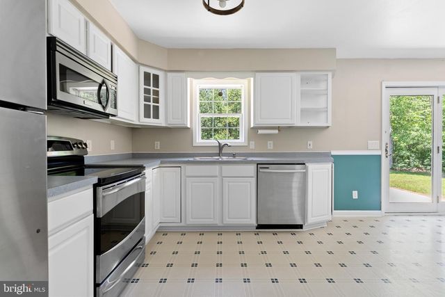 4210 SHEPHERDS RD, Partlow, VA 22534