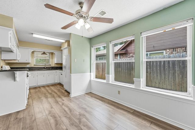 602 Briarclift Lane, Baytown, TX 77521