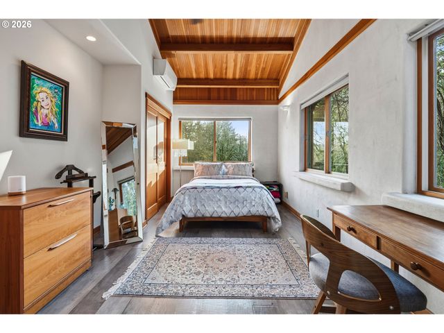 13537 FIELDING Rd, Lake Oswego, OR 97034