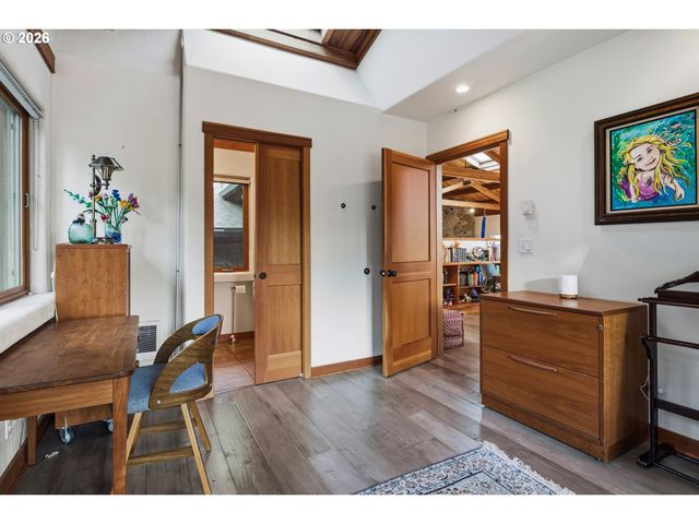 13537 FIELDING Rd, Lake Oswego, OR 97034