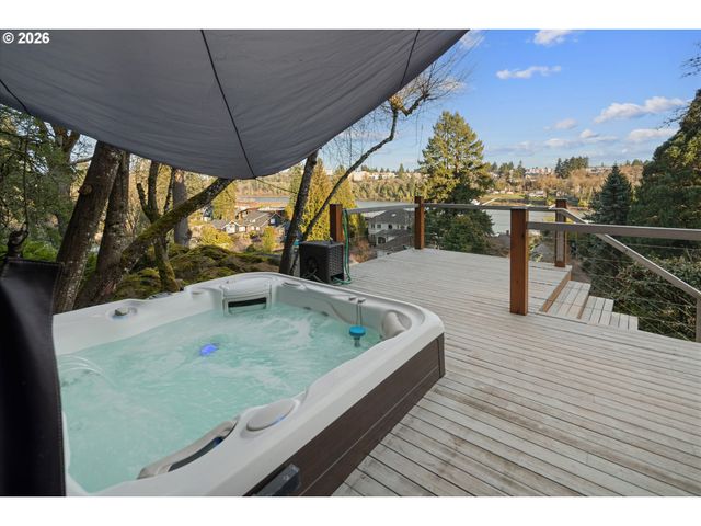 13537 FIELDING Rd, Lake Oswego, OR 97034