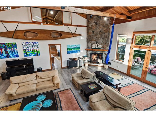 13537 FIELDING Rd, Lake Oswego, OR 97034