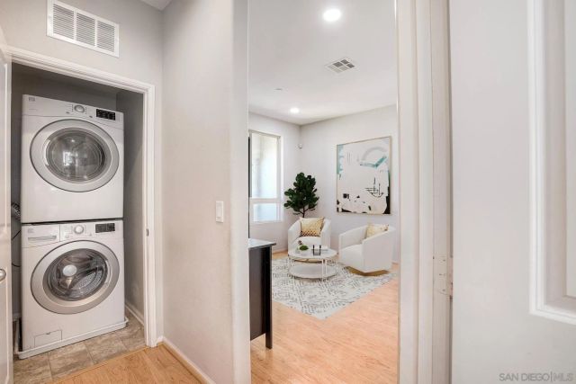 8850 Olive Ln 7, Santee, CA 92071