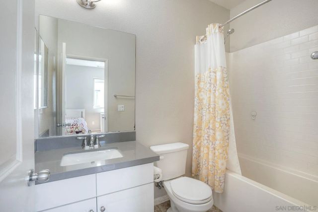 8850 Olive Ln 7, Santee, CA 92071