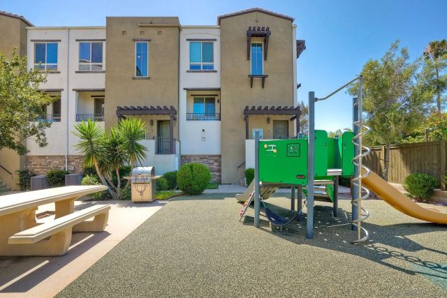 8850 Olive Ln 7, Santee, CA 92071