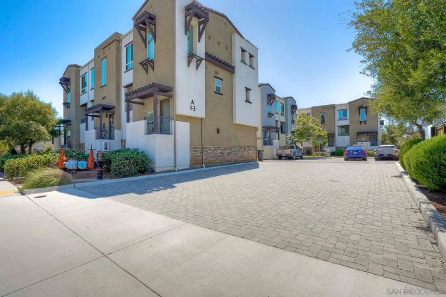 8850 Olive Ln 7, Santee, CA 92071