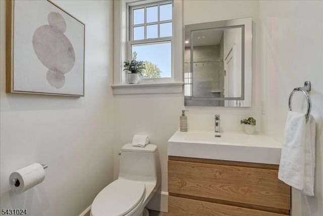 36 Salter Pl, Maplewood Twp., NJ 07040