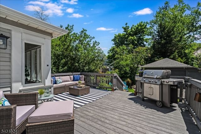36 Salter Pl, Maplewood Twp., NJ 07040