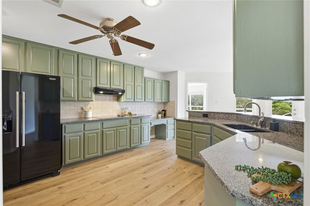 71 Wrangler Drive, Belton, TX 76513