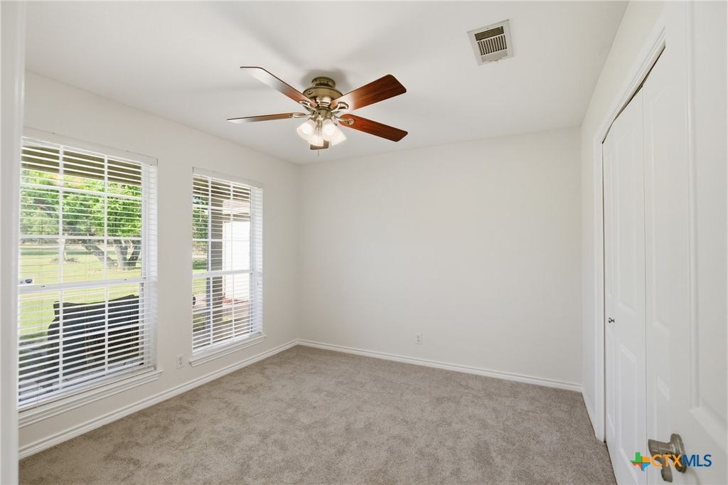 Image 26 of property listing at 71 Wrangler Drive, Belton, TX 76513