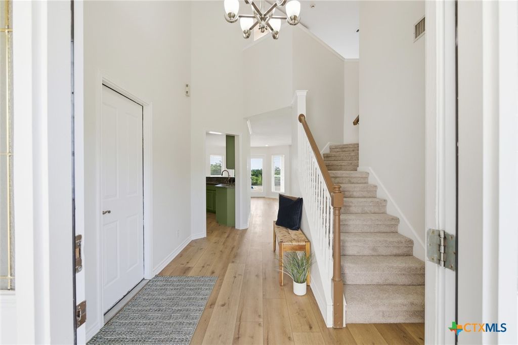Image 4 of property listing at 71 Wrangler Drive, Belton, TX 76513