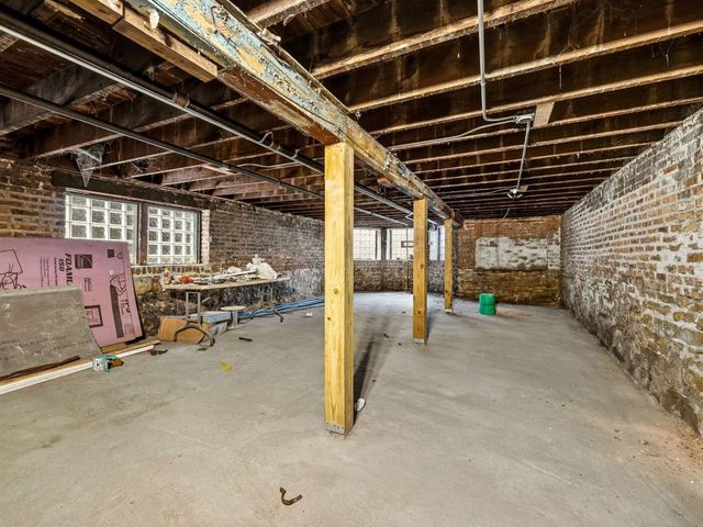 1621 S Lawndale Avenue, Chicago, IL 60623
