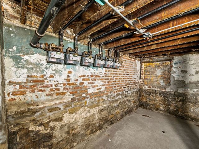 1621 S Lawndale Avenue, Chicago, IL 60623