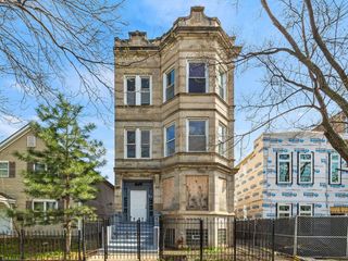 1621 S Lawndale Avenue, Chicago, IL 60623