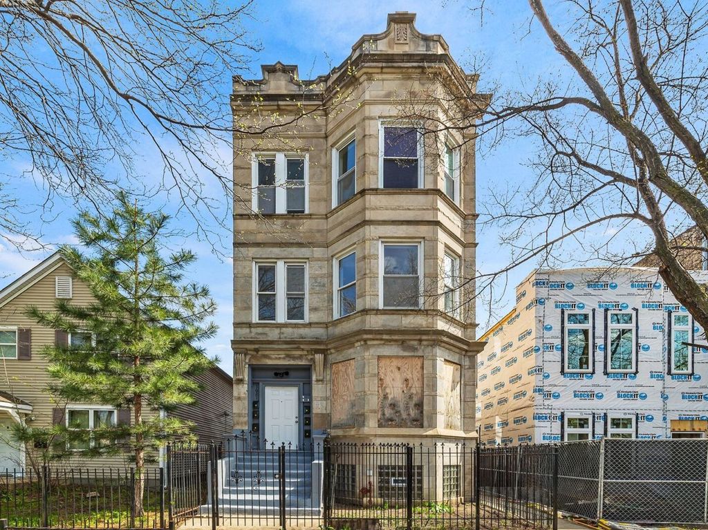 1621 S Lawndale Avenue, Chicago, IL 60623