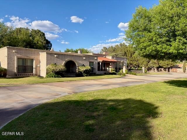 801 Camino De Paz Court, El Paso, TX 79922