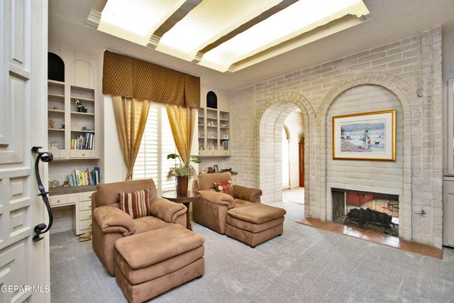 801 Camino De Paz Court, El Paso, TX 79922