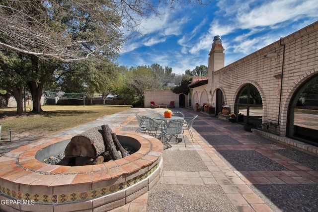 801 Camino De Paz Court, El Paso, TX 79922