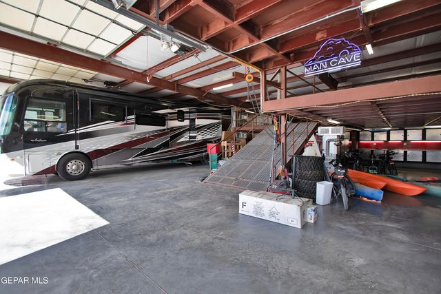 801 Camino De Paz Court, El Paso, TX 79922