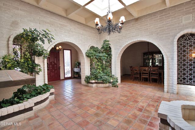 801 Camino De Paz Court, El Paso, TX 79922