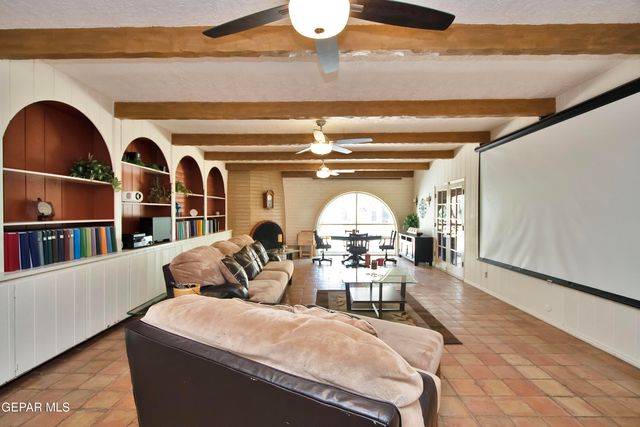 801 Camino De Paz Court, El Paso, TX 79922