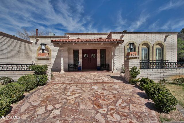 801 Camino De Paz Court, El Paso, TX 79922