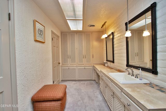 801 Camino De Paz Court, El Paso, TX 79922