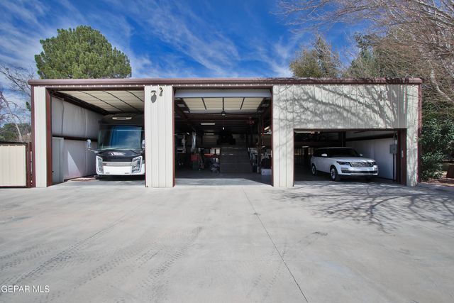 801 Camino De Paz Court, El Paso, TX 79922