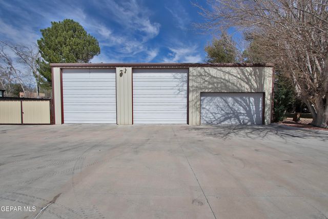 801 Camino De Paz Court, El Paso, TX 79922