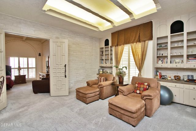 801 Camino De Paz Court, El Paso, TX 79922