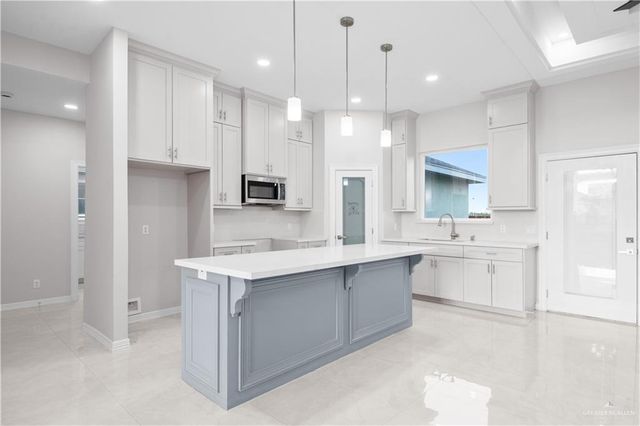 1812 Diplomat Drive, Edinburg, TX 78542