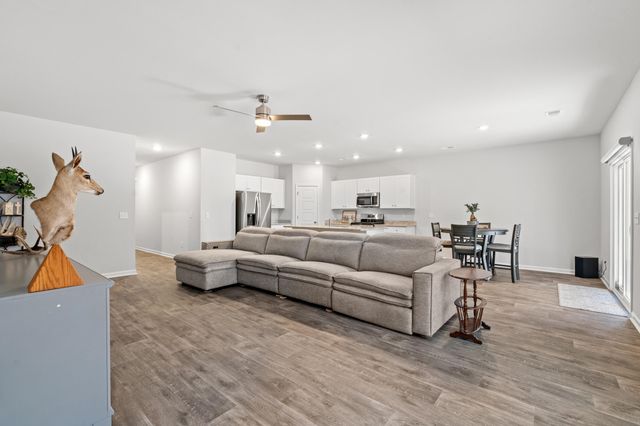 263 Saddle St, Conway, SC 29527