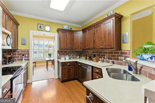 37 Lake Haven Drive, Cartersville, GA 30120