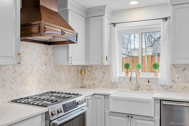 3720 E 7th Avenue Parkway, Denver, CO 80206