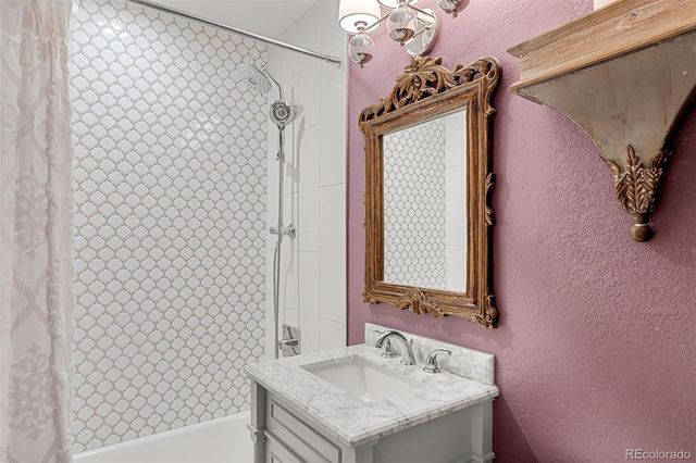 3720 E 7th Avenue Parkway, Denver, CO 80206