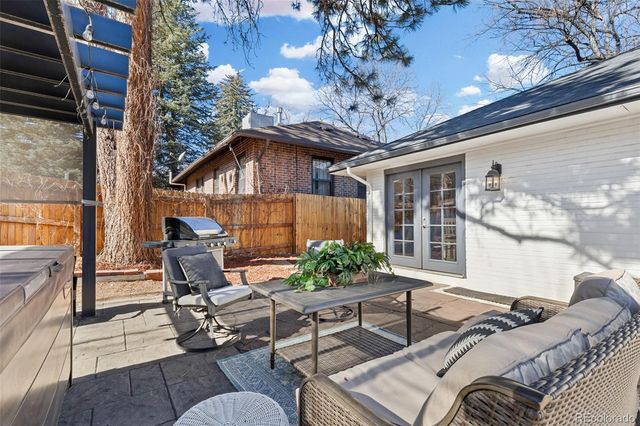 3720 E 7th Avenue Parkway, Denver, CO 80206