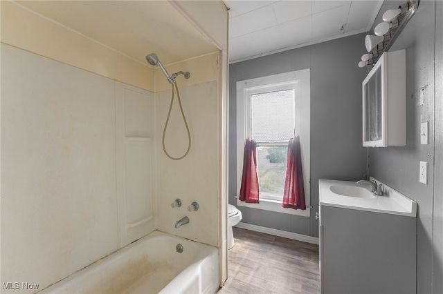 401 Broadway Avenue, Wellsville, OH 43968