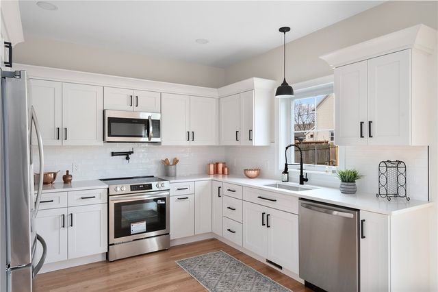 128 Wollaston Street, Cranston, RI 02910